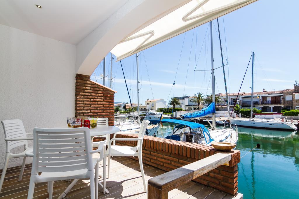 Vista Roses Mar - Casa Pescador Villa Empuriabrava Buitenkant foto